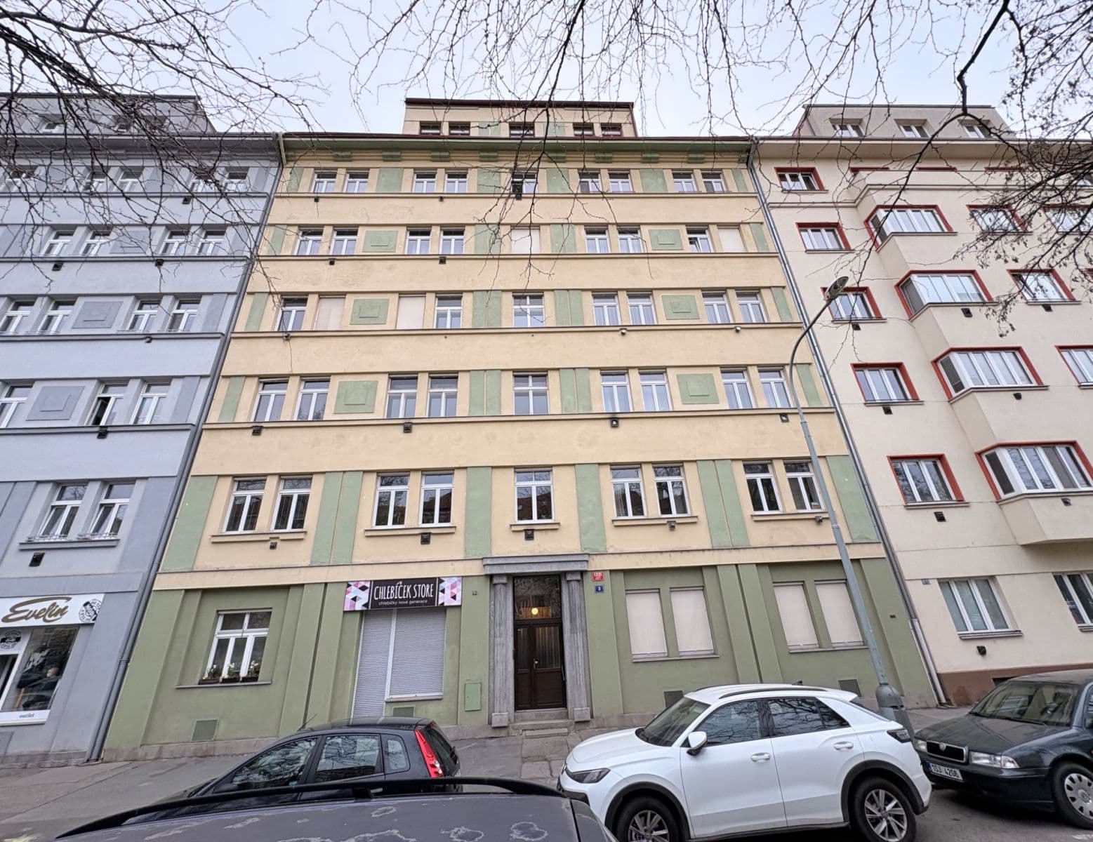 Prodej bytu 1+1 48 m², náměstí Dr. Václava Holého, Praha, Praha Prodej bytu 1+1 48 m², náměstí Dr. Václava Holého, Praha, Praha
