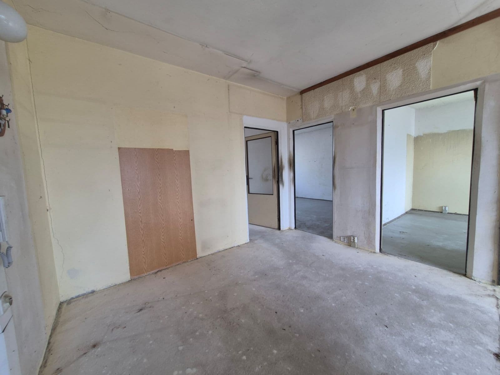 Prodej bytu 3+1 86 m², Cholupická, Praha, Praha Prodej bytu 3+1 86 m², Cholupická, Praha, Praha
