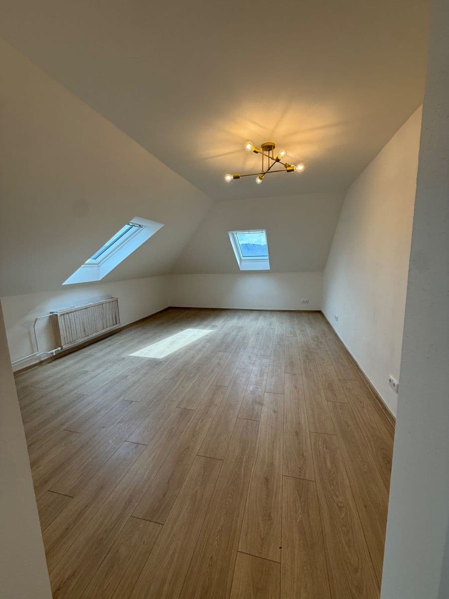 Pronájem bytu 2+1 77 m², Hranická, Hranice, Olomoucký kraj Pronájem bytu 2+1 77 m², Hranická, Hranice, Olomoucký kraj