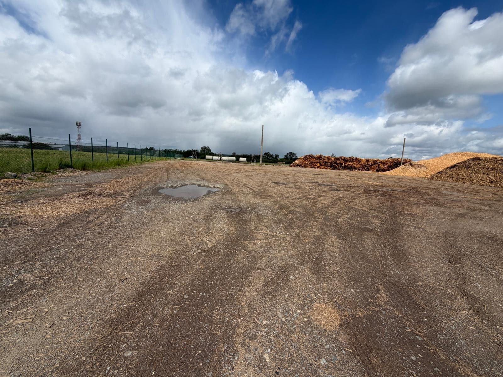 Pronájem pozemku 100.000 m², Všeruby, Plzeňský kraj Pronájem pozemku 100.000 m², Všeruby, Plzeňský kraj