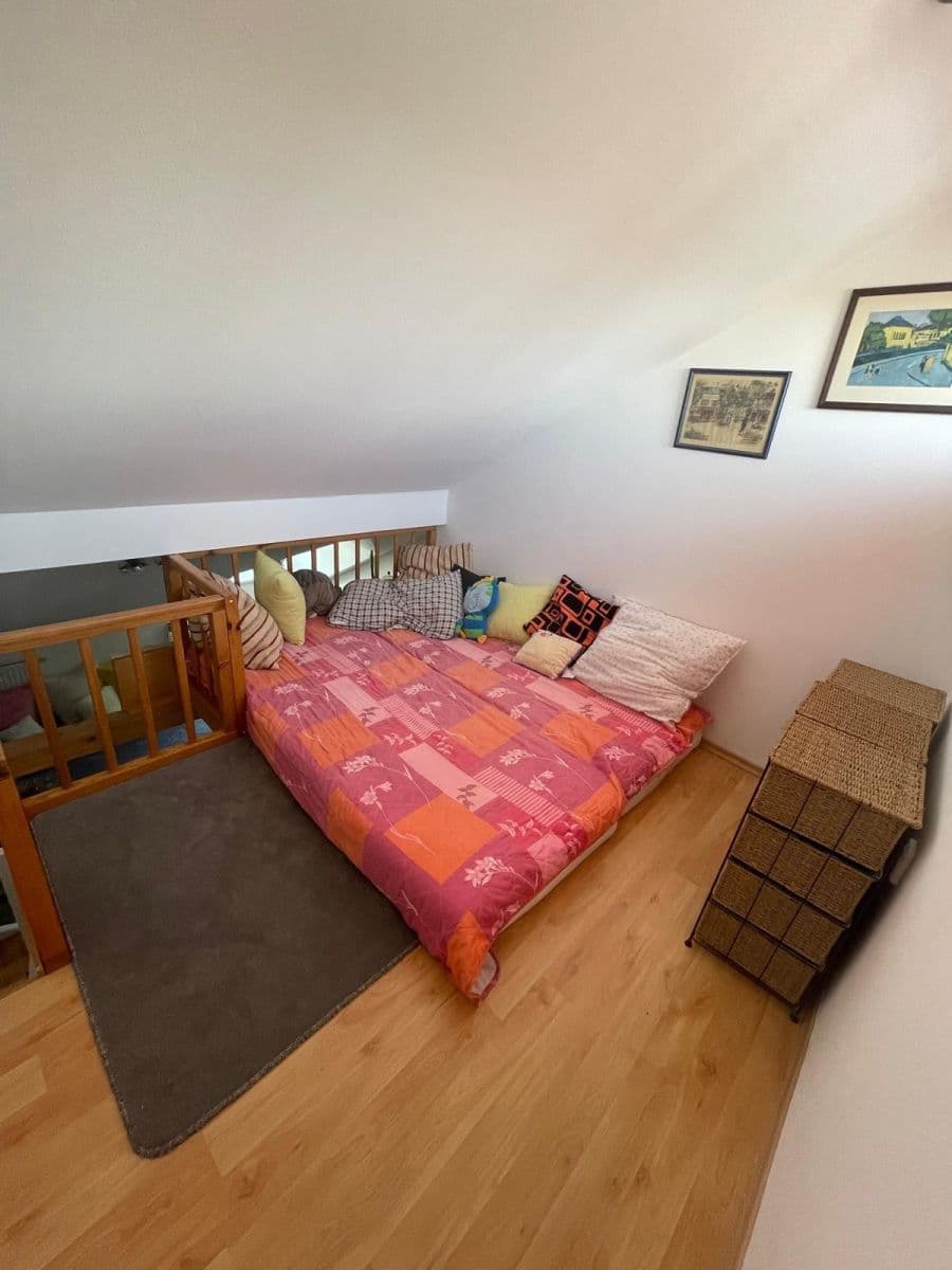 Prodej domu 135 m², pozemek 264 m², Vl. Vančury, České Budějovice, Jihočeský kraj Prodej domu 135 m², pozemek 264 m², Vl. Vančury, České Budějovice, Jihočeský kraj