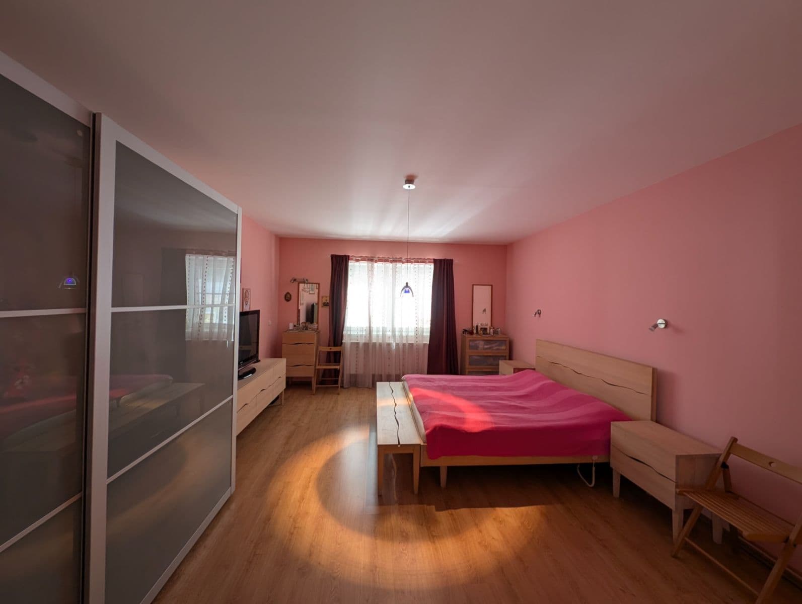 Prodej domu 300 m², pozemek 1.182 m², náměstí Kněžny Ludmily, Tetín, Středočeský kraj Prodej domu 300 m², pozemek 1.182 m², náměstí Kněžny Ludmily, Tetín, Středočeský kraj