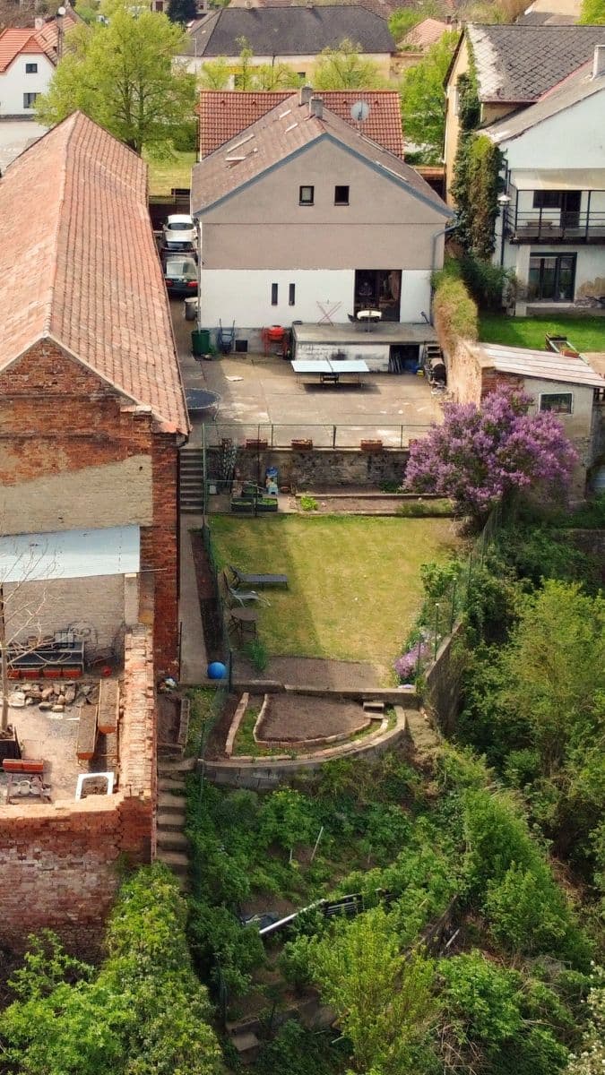Prodej domu 300 m², pozemek 1.182 m², náměstí Kněžny Ludmily, Tetín, Středočeský kraj Prodej domu 300 m², pozemek 1.182 m², náměstí Kněžny Ludmily, Tetín, Středočeský kraj