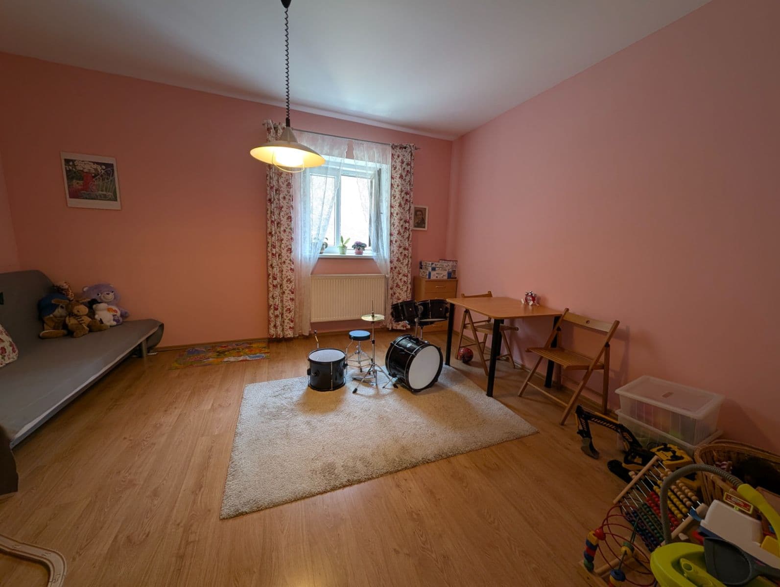 Prodej domu 300 m², pozemek 1.182 m², náměstí Kněžny Ludmily, Tetín, Středočeský kraj Prodej domu 300 m², pozemek 1.182 m², náměstí Kněžny Ludmily, Tetín, Středočeský kraj
