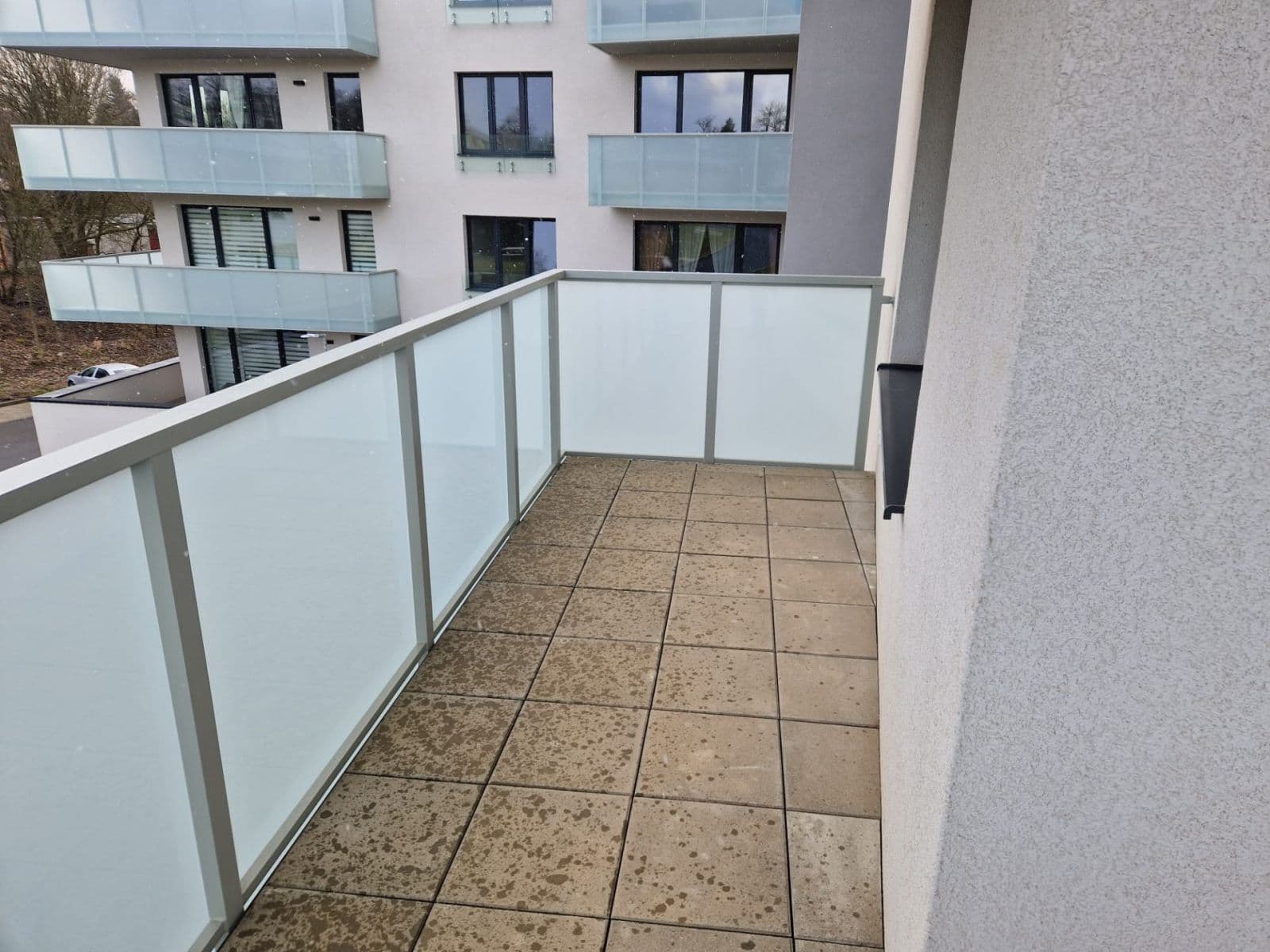 Pronájem bytu 2+kk 63 m², Sedlecká, Karlovy Vary, Karlovarský kraj Pronájem bytu 2+kk 63 m², Sedlecká, Karlovy Vary, Karlovarský kraj