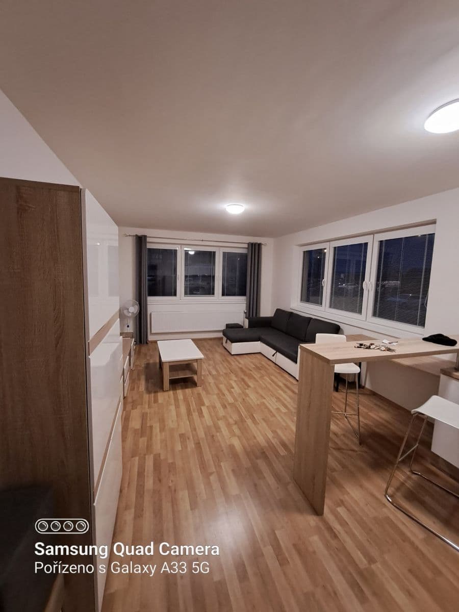 Pronájem bytu 1+kk 37 m², Aloise Rašína, Olomouc, Olomoucký kraj Pronájem bytu 1+kk 37 m², Aloise Rašína, Olomouc, Olomoucký kraj