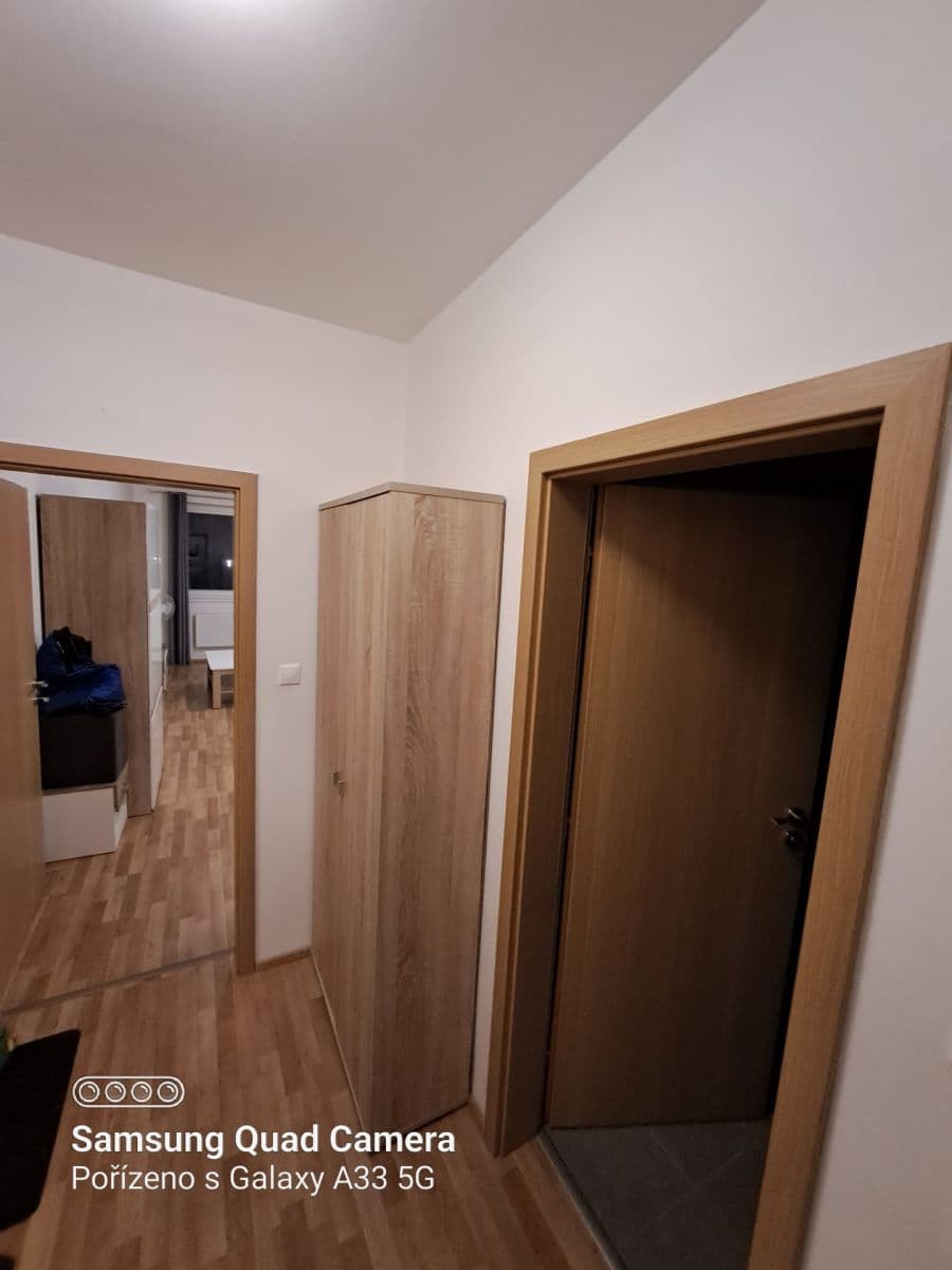 Pronájem bytu 1+kk 37 m², Aloise Rašína, Olomouc, Olomoucký kraj Pronájem bytu 1+kk 37 m², Aloise Rašína, Olomouc, Olomoucký kraj