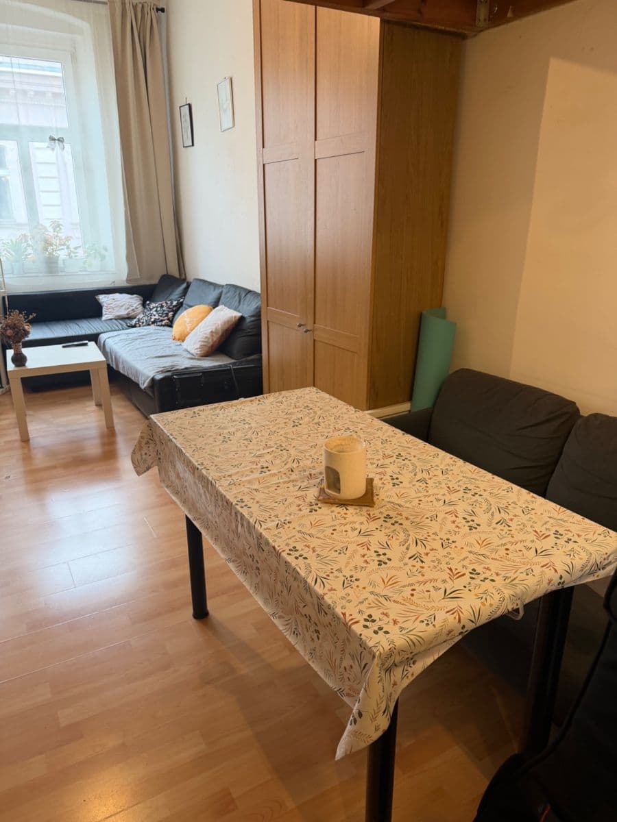Prodej bytu 1+kk 33 m², Sevastopolská, Praha, Praha Prodej bytu 1+kk 33 m², Sevastopolská, Praha, Praha