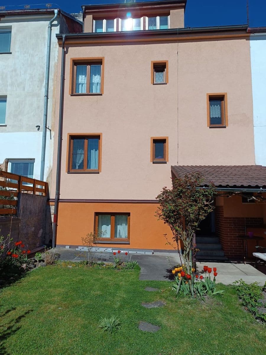 Prodej domu 223 m², pozemek 173 m², Lidická, Plzeň, Plzeňský kraj Prodej domu 223 m², pozemek 173 m², Lidická, Plzeň, Plzeňský kraj