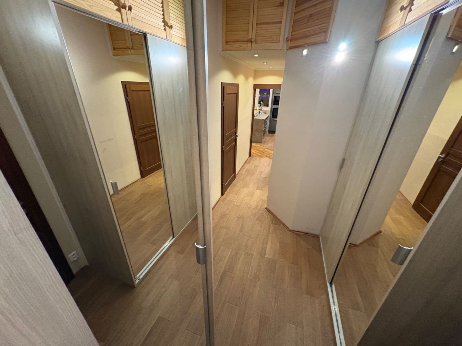 Prodej bytu 3+kk 78 m², 5. května, Praha, Praha Prodej bytu 3+kk 78 m², 5. května, Praha, Praha