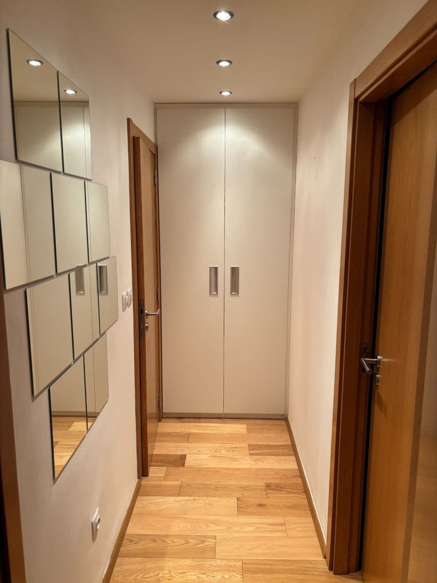 Pronájem bytu 2+kk 44 m², U Sladovny, Praha, Praha Pronájem bytu 2+kk 44 m², U Sladovny, Praha, Praha