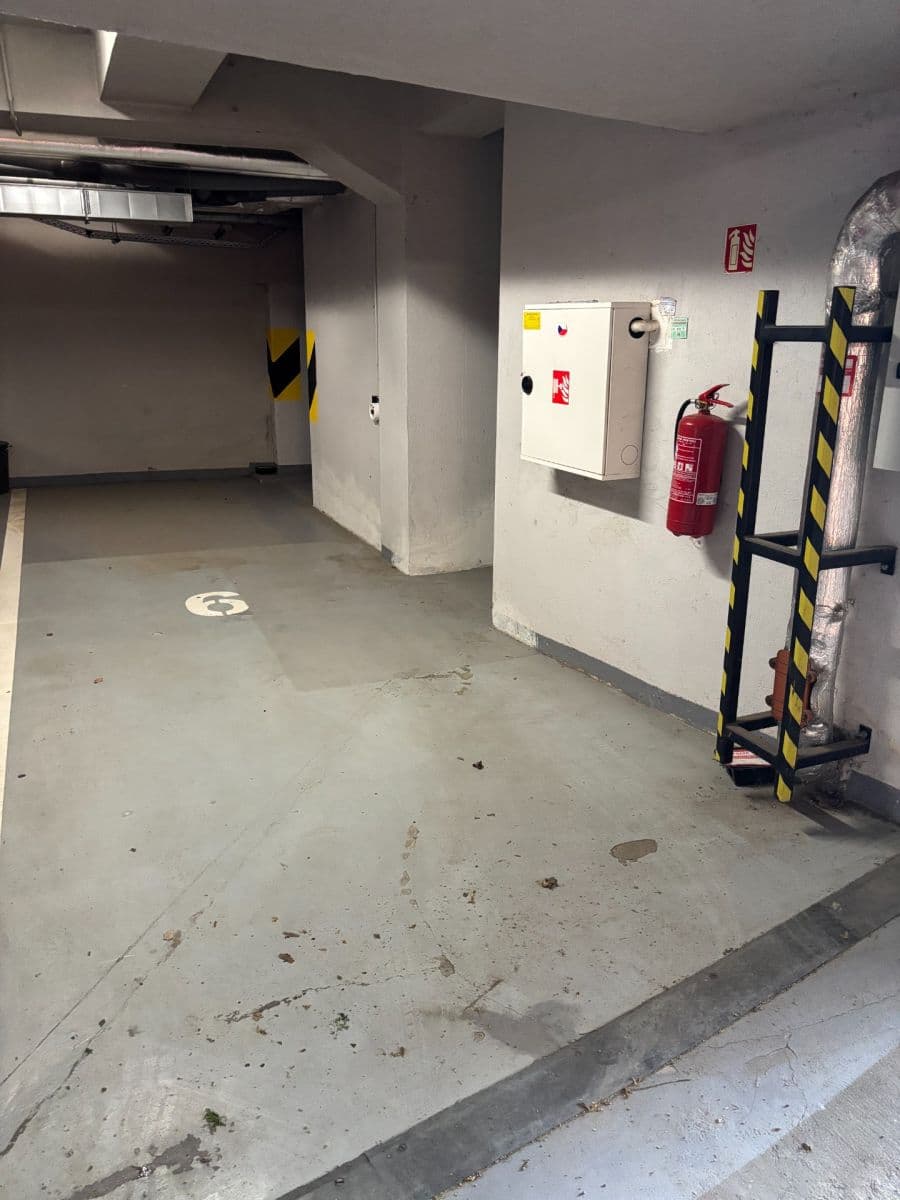 Pronájem bytu 2+kk 44 m², U Sladovny, Praha, Praha Pronájem bytu 2+kk 44 m², U Sladovny, Praha, Praha