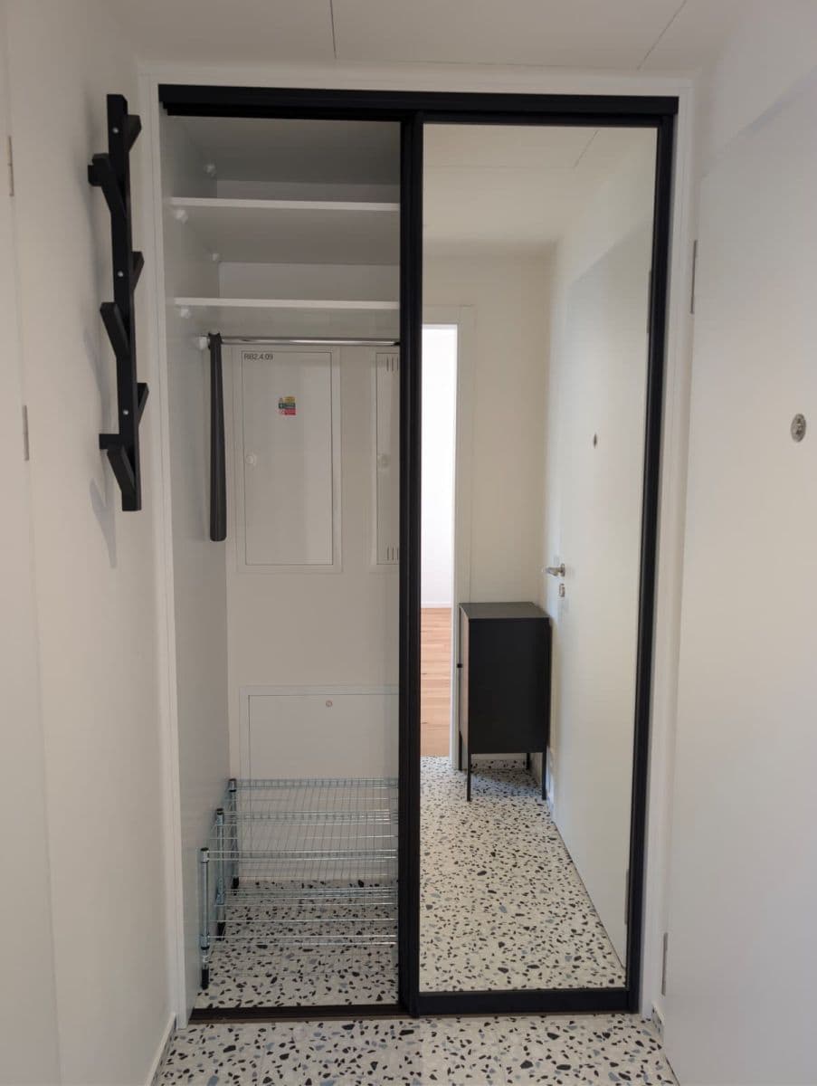 Pronájem bytu 1+kk 29 m², U Komína, Praha, Praha Pronájem bytu 1+kk 29 m², U Komína, Praha, Praha