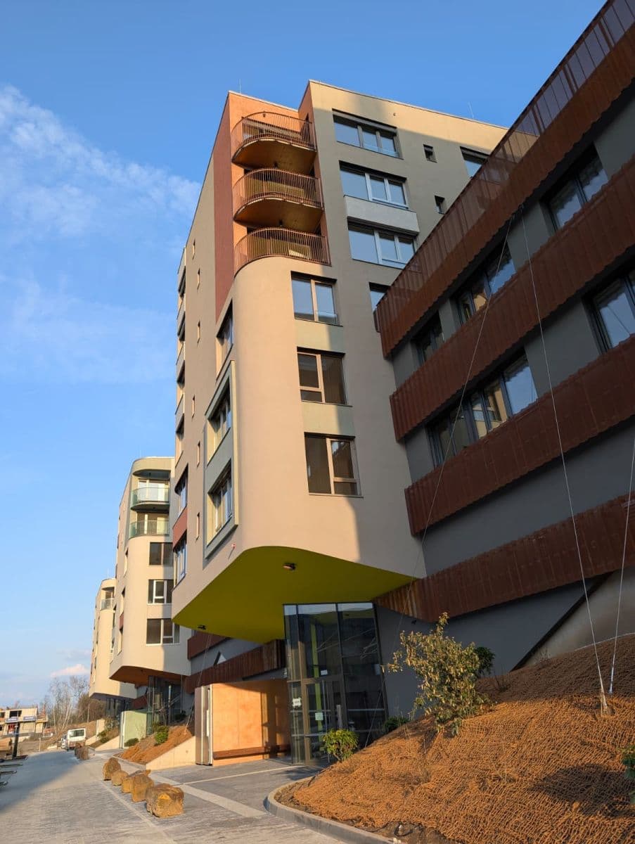 Pronájem bytu 1+kk 29 m², U Komína, Praha, Praha Pronájem bytu 1+kk 29 m², U Komína, Praha, Praha