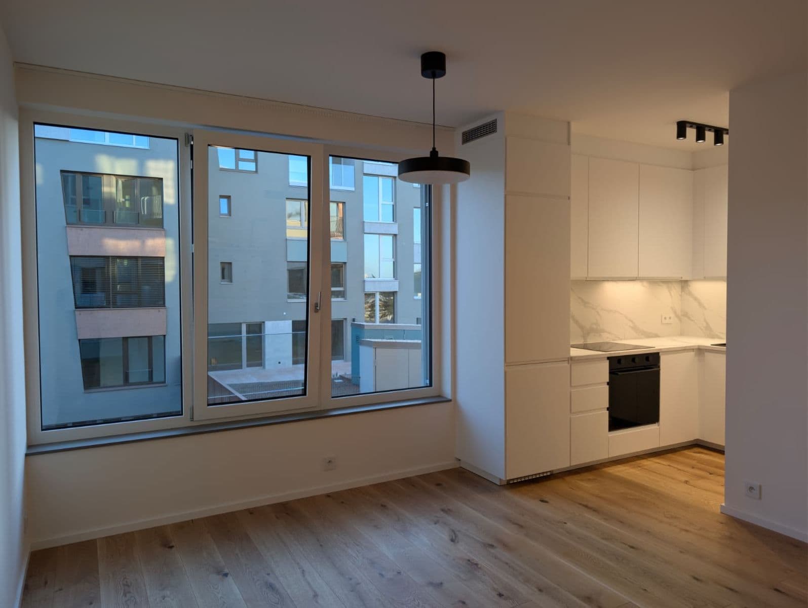 Pronájem bytu 1+kk 29 m², U Komína, Praha, Praha Pronájem bytu 1+kk 29 m², U Komína, Praha, Praha