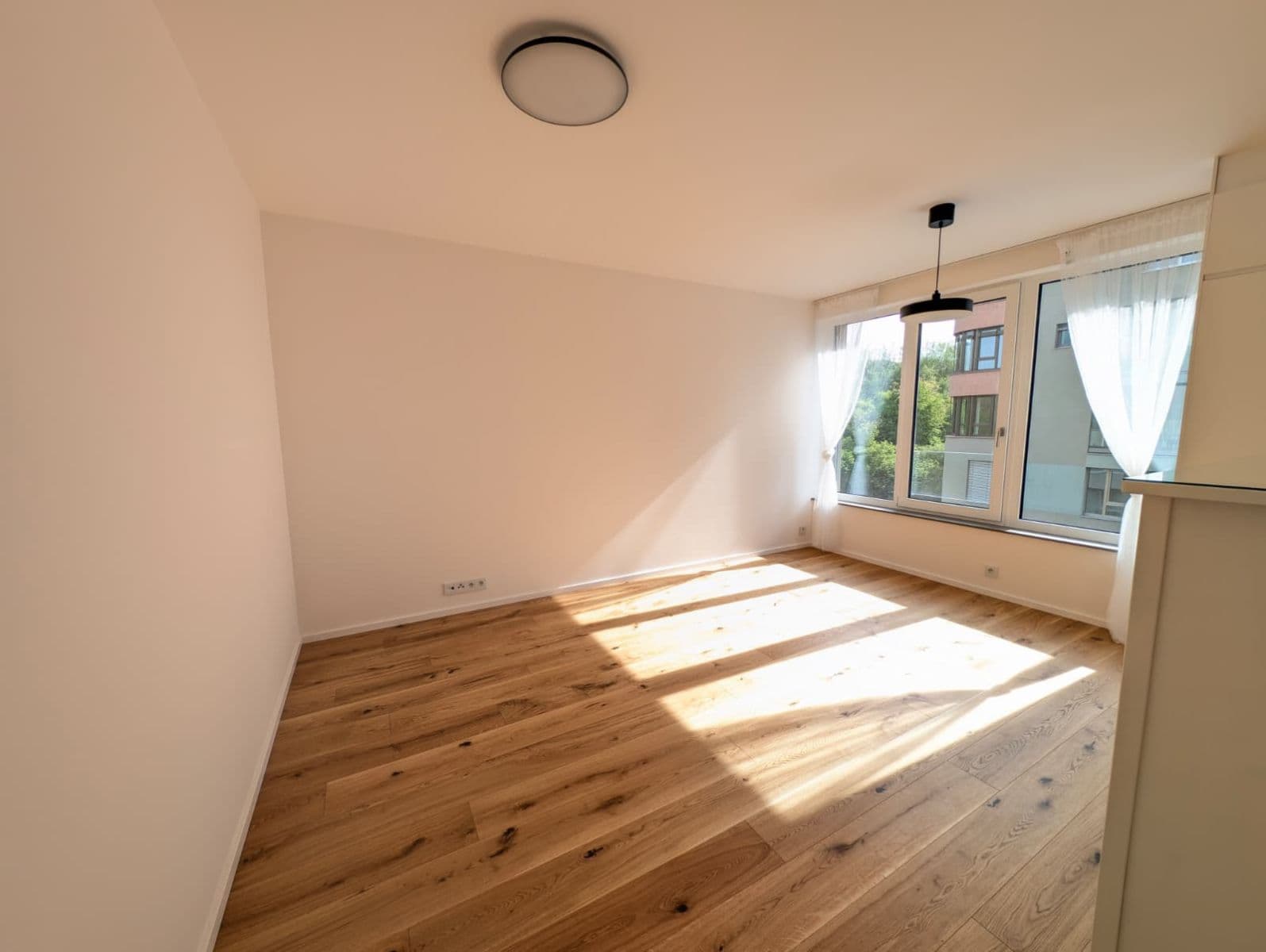Pronájem bytu 1+kk 29 m², U Komína, Praha, Praha Pronájem bytu 1+kk 29 m², U Komína, Praha, Praha