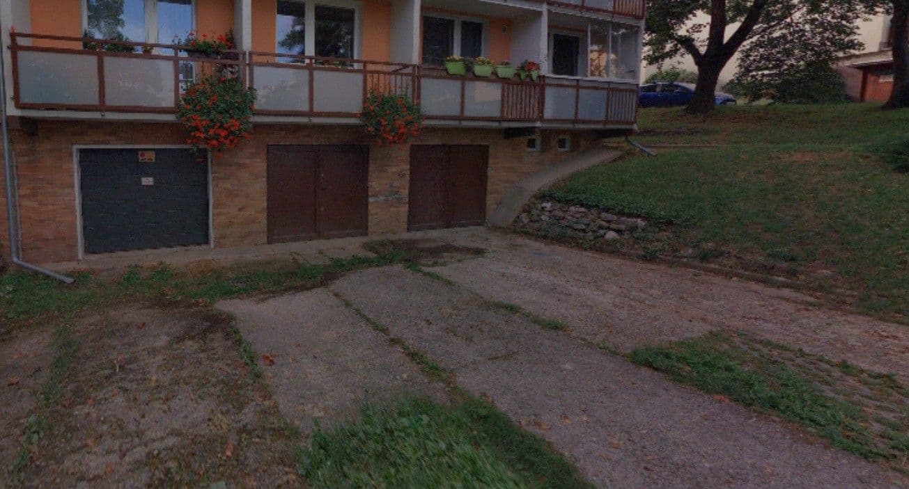 Pronájem garáže 19 m², Gabriely Preissové, Brno, Jihomoravský kraj Pronájem garáže 19 m², Gabriely Preissové, Brno, Jihomoravský kraj