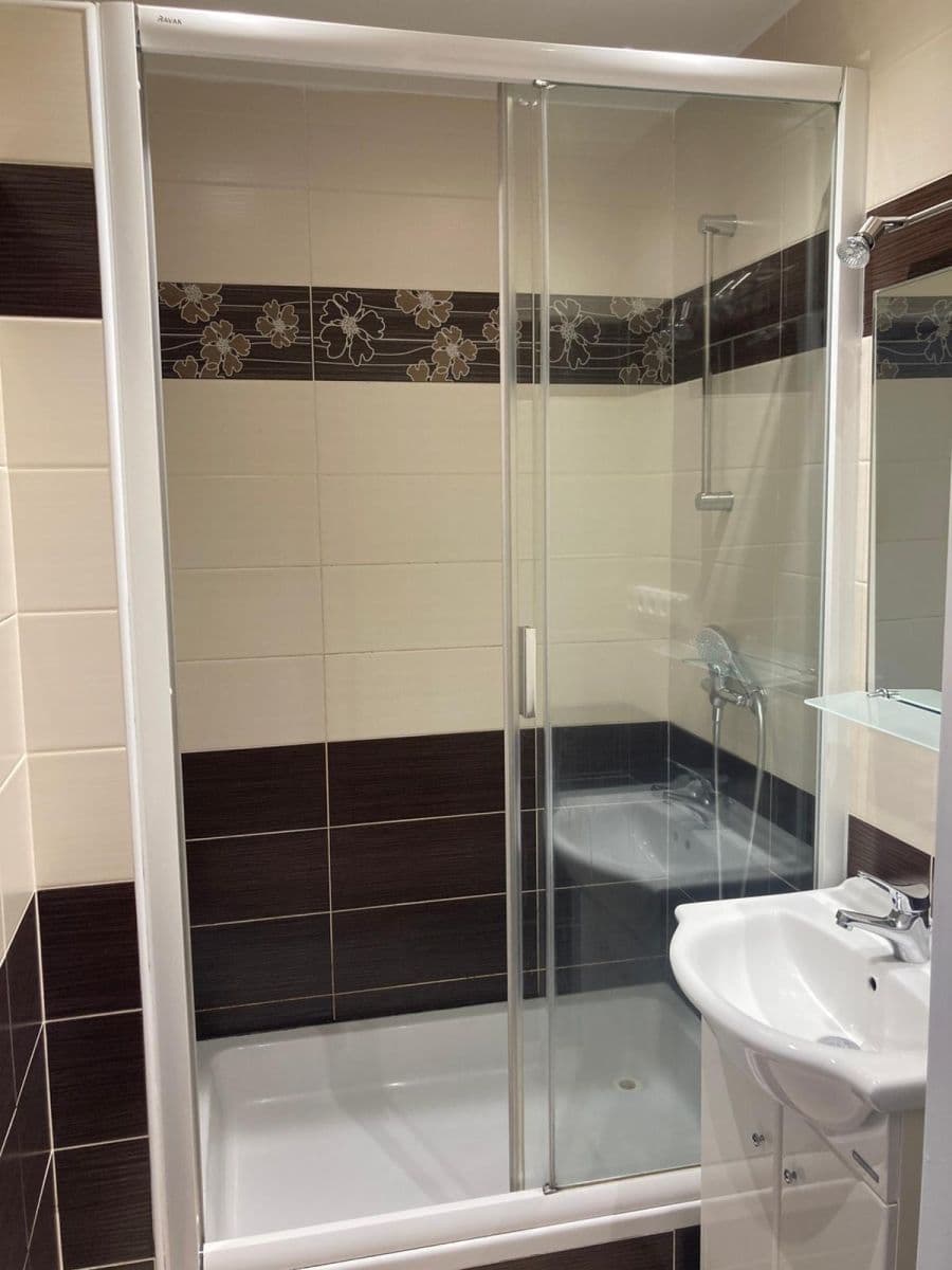 Pronájem bytu 2+kk 45 m², Urbánkova, Praha, Praha Pronájem bytu 2+kk 45 m², Urbánkova, Praha, Praha