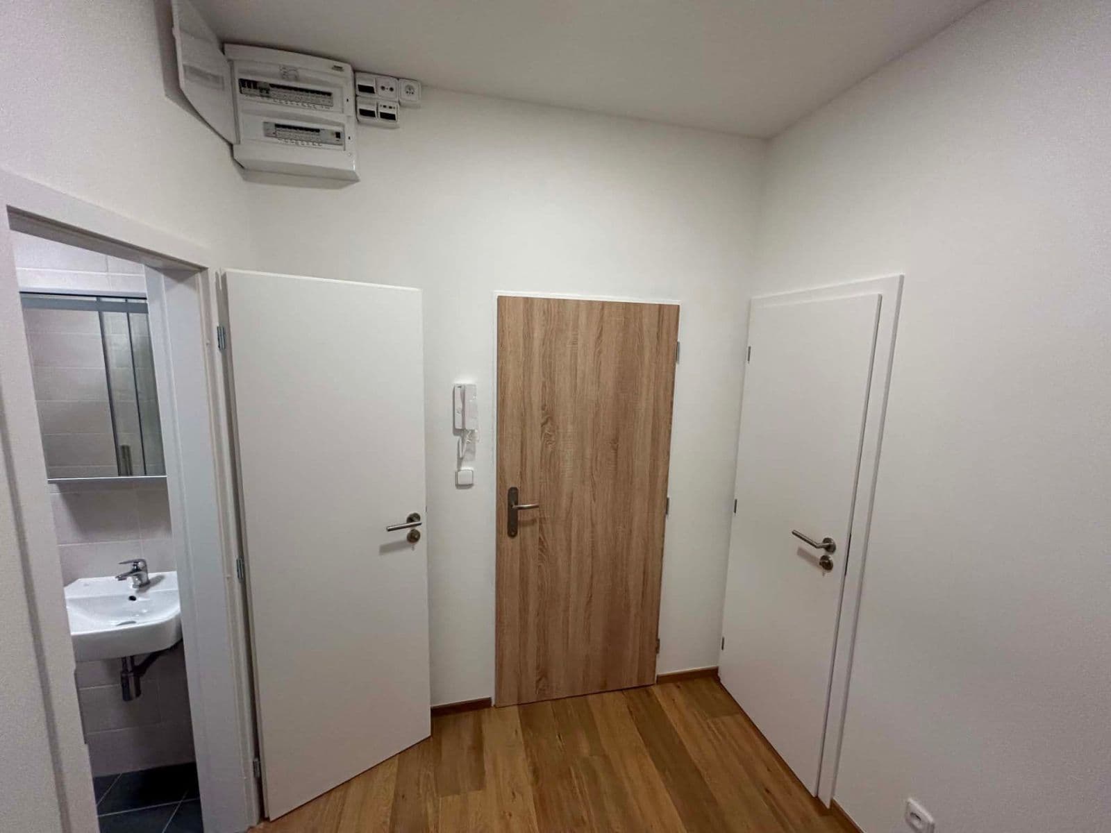 Pronájem bytu 2+kk 43 m², Žerotínova, Praha, Praha Pronájem bytu 2+kk 43 m², Žerotínova, Praha, Praha