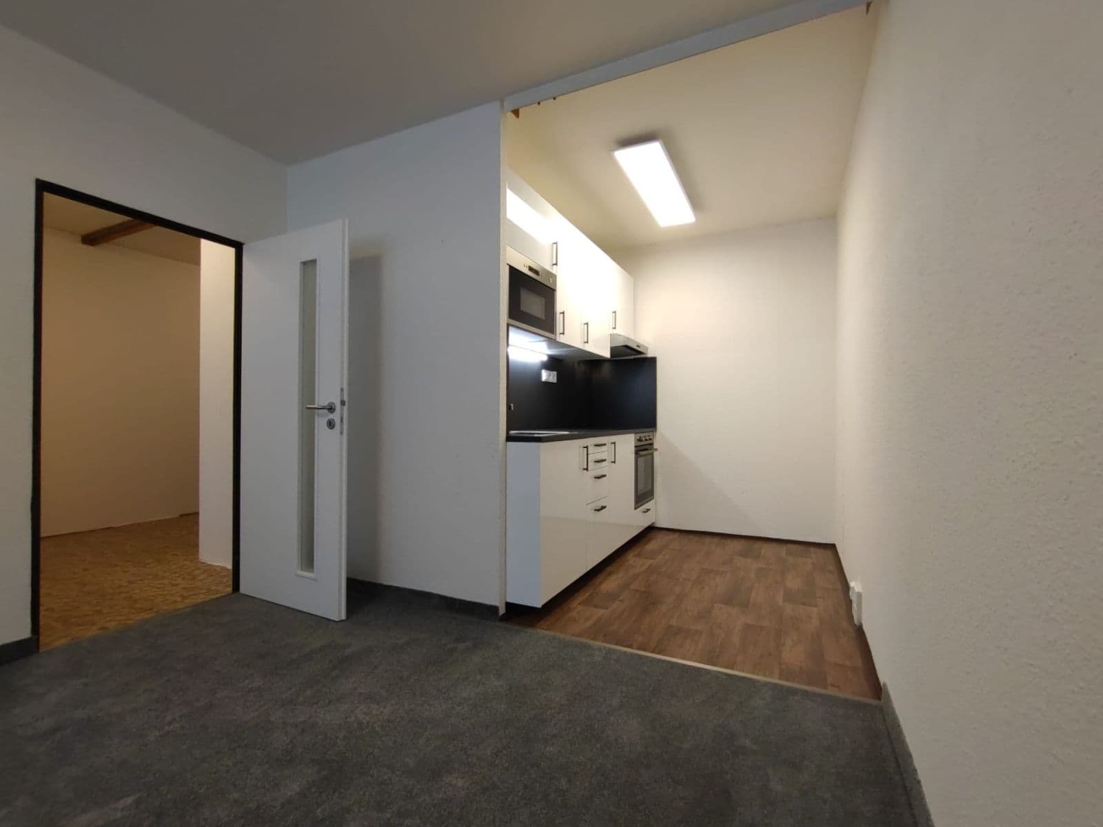 Prodej bytu 2+kk 45 m², U Jezera, Praha, Praha Prodej bytu 2+kk 45 m², U Jezera, Praha, Praha