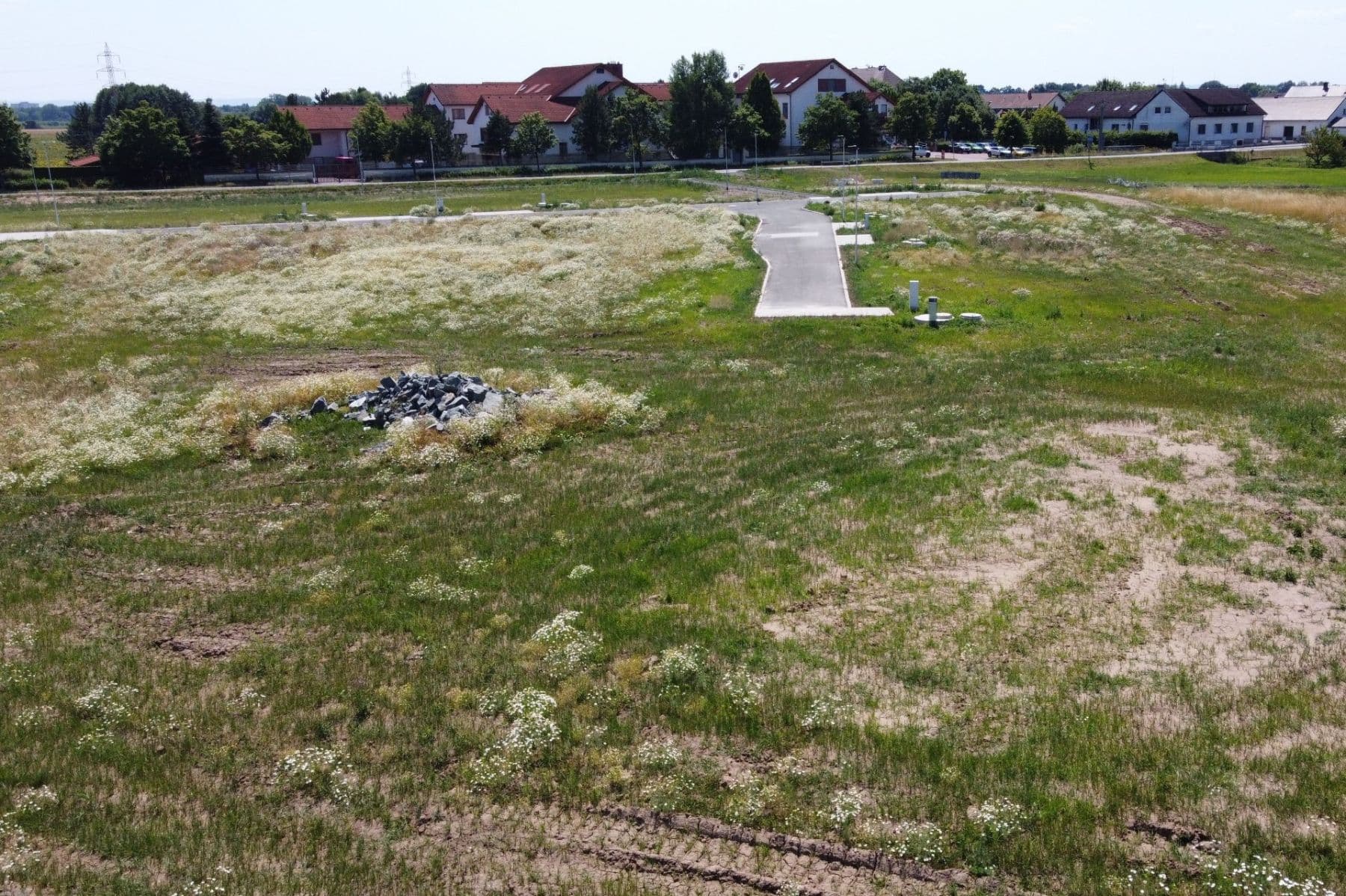 Prodej pozemku 1.152 m², Ráby, Pardubický kraj Prodej pozemku 1.152 m², Ráby, Pardubický kraj