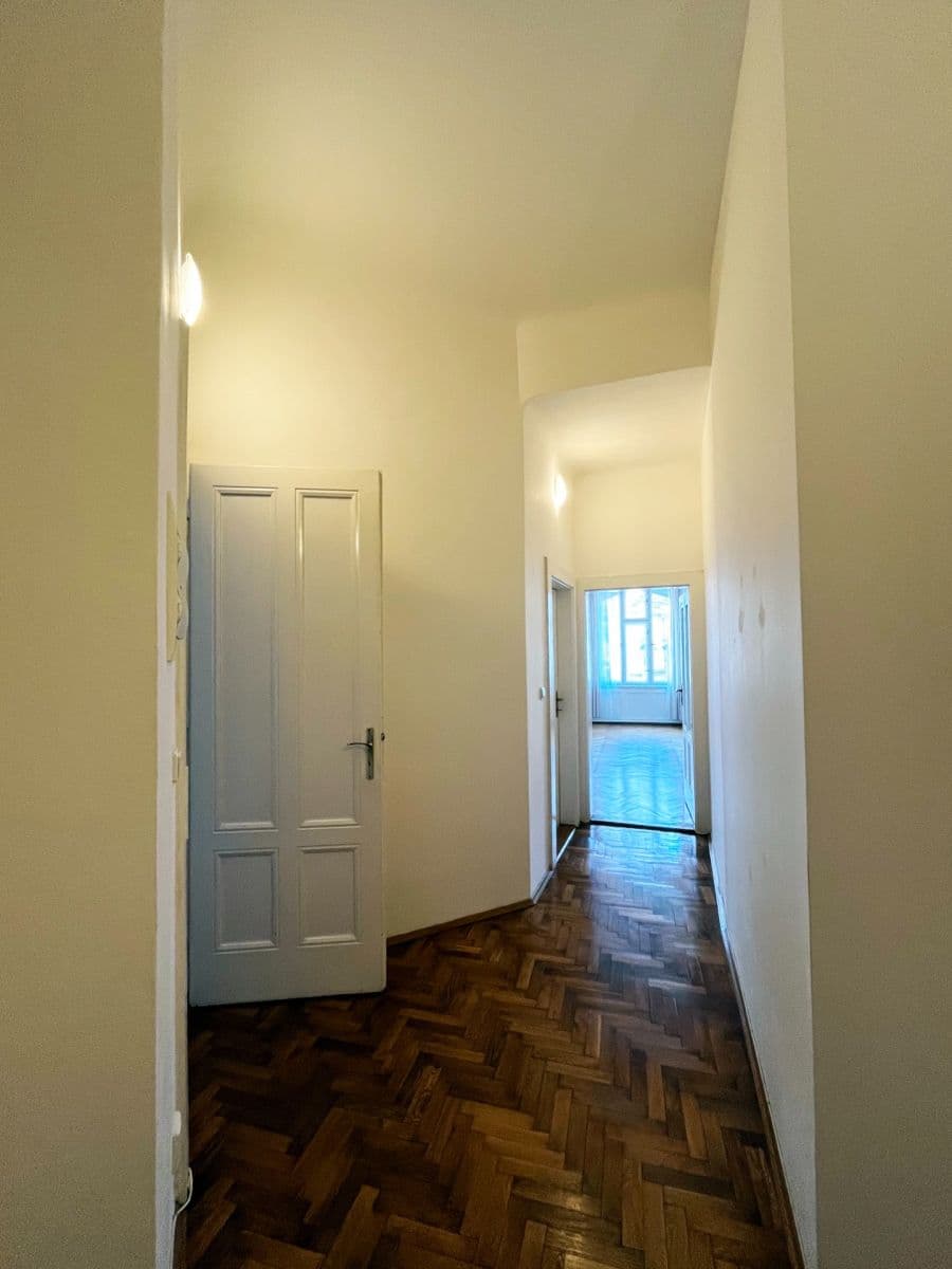 Pronájem bytu 3+kk 92 m², Spálená, Praha, Praha Pronájem bytu 3+kk 92 m², Spálená, Praha, Praha