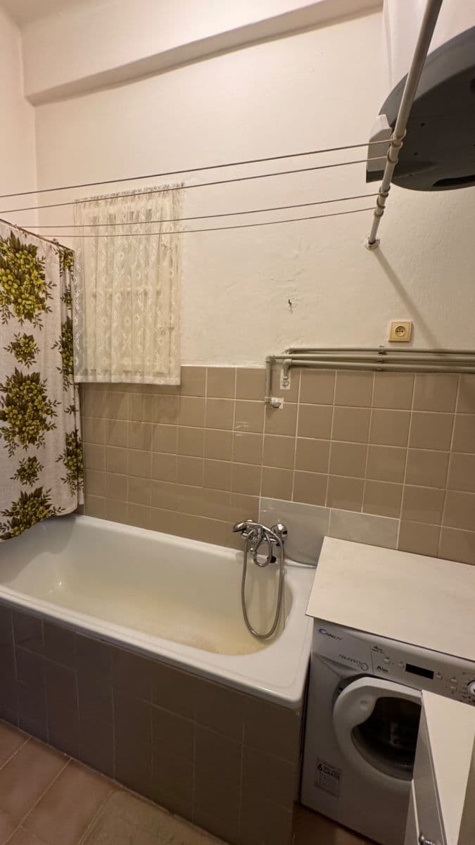 Prodej bytu 1+1 38 m², U Skládky, Praha, Praha Prodej bytu 1+1 38 m², U Skládky, Praha, Praha