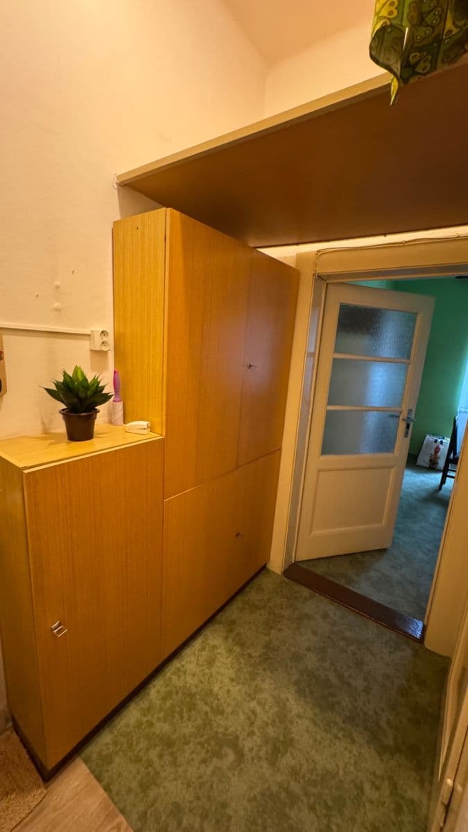 Prodej bytu 1+1 38 m², U Skládky, Praha, Praha Prodej bytu 1+1 38 m², U Skládky, Praha, Praha