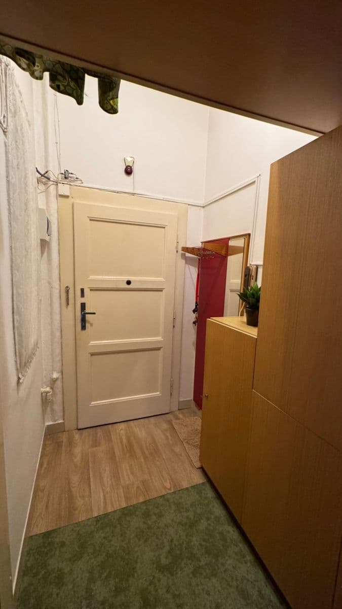 Prodej bytu 1+1 38 m², U Skládky, Praha, Praha Prodej bytu 1+1 38 m², U Skládky, Praha, Praha