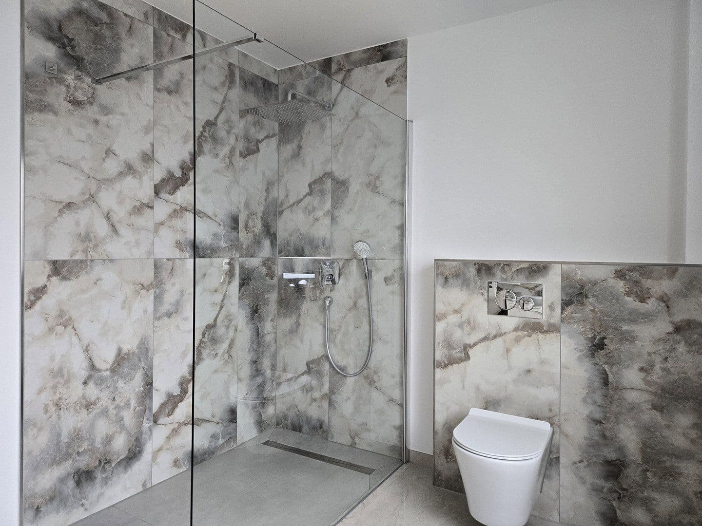 Pronájem bytu 3+1 82 m², Schafhaus 39, Ubstadt-Weiher, Bádensko-Württembersko Pronájem bytu 3+1 82 m², Schafhaus 39, Ubstadt-Weiher, Bádensko-Württembersko