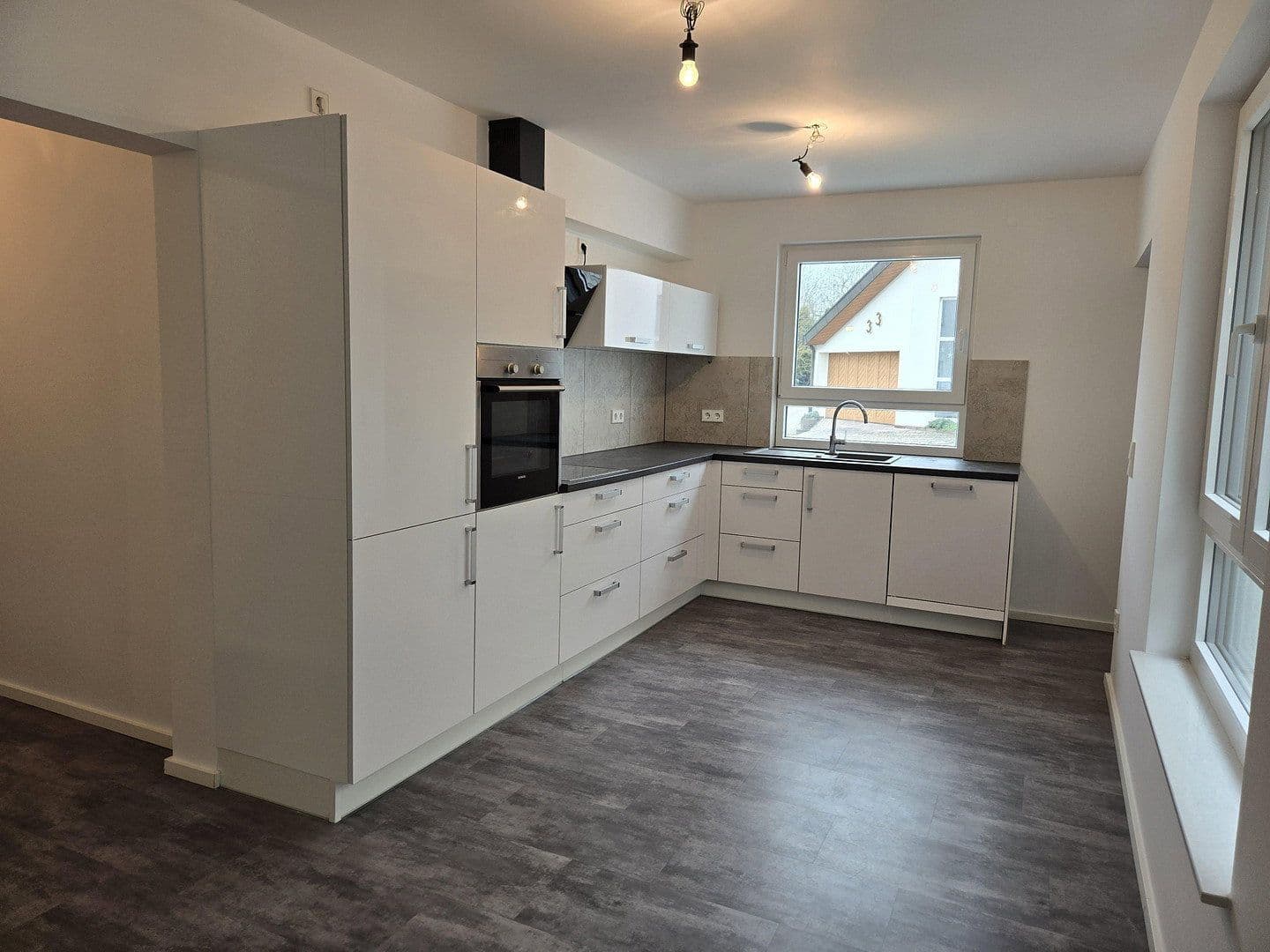 Pronájem bytu 3+1 82 m², Schafhaus 39, Ubstadt-Weiher, Bádensko-Württembersko Pronájem bytu 3+1 82 m², Schafhaus 39, Ubstadt-Weiher, Bádensko-Württembersko