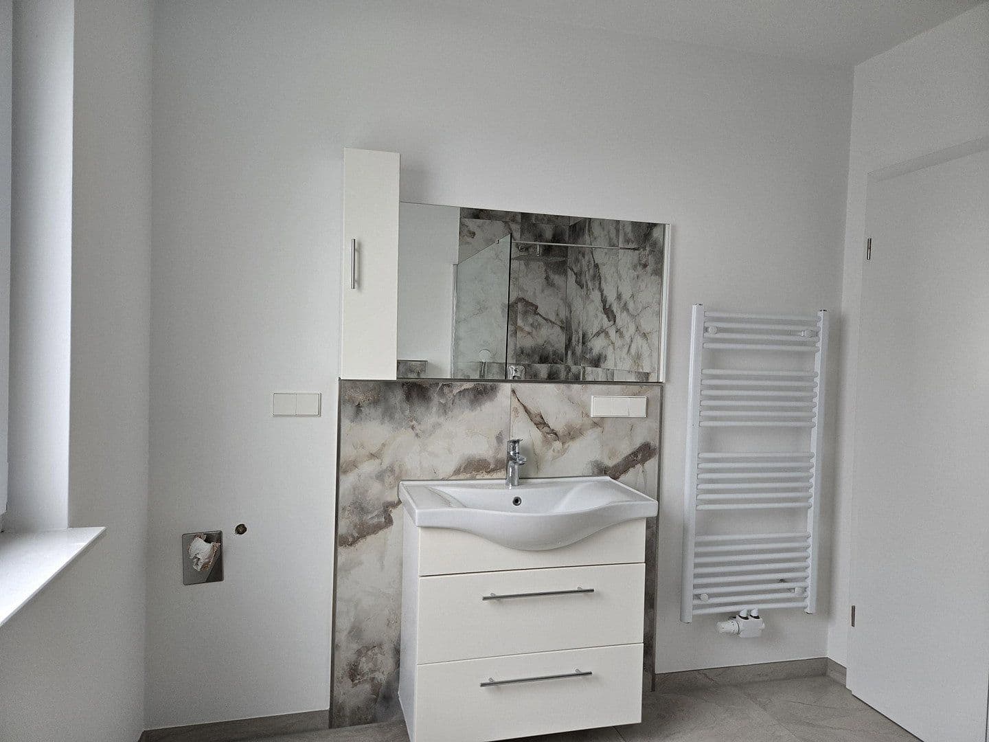 Pronájem bytu 3+1 82 m², Schafhaus 39, Ubstadt-Weiher, Bádensko-Württembersko Pronájem bytu 3+1 82 m², Schafhaus 39, Ubstadt-Weiher, Bádensko-Württembersko