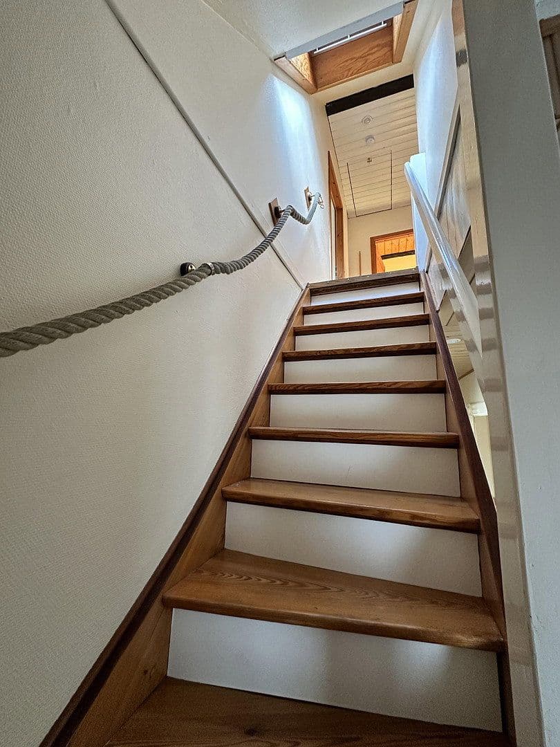 Pronájem bytu 4+1 100 m², Kiel, Šlesvicko-Holštýnsko Pronájem bytu 4+1 100 m², Kiel, Šlesvicko-Holštýnsko
