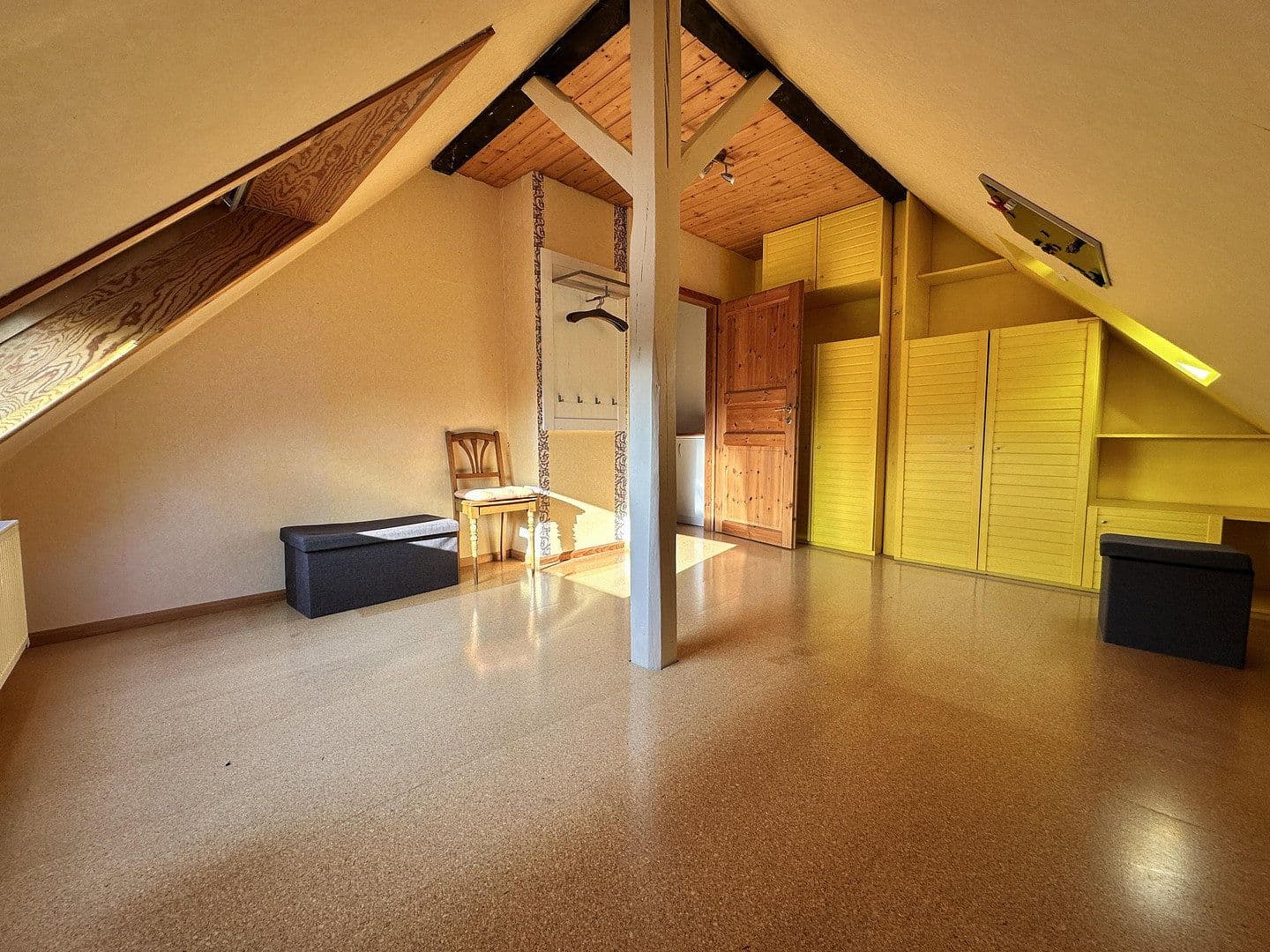 Pronájem bytu 4+1 100 m², Kiel, Šlesvicko-Holštýnsko Pronájem bytu 4+1 100 m², Kiel, Šlesvicko-Holštýnsko