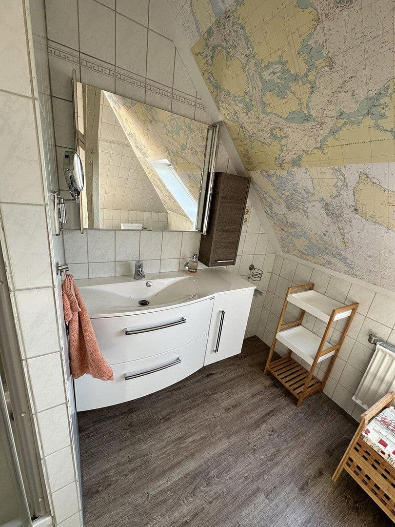Pronájem bytu 4+1 100 m², Kiel, Šlesvicko-Holštýnsko Pronájem bytu 4+1 100 m², Kiel, Šlesvicko-Holštýnsko