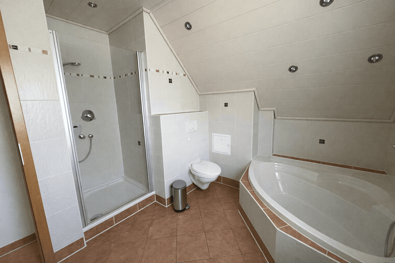 Prodej domu 185 m², pozemek 660 m², In der Beund 9, Kirchheim, Bavorsko Prodej domu 185 m², pozemek 660 m², In der Beund 9, Kirchheim, Bavorsko