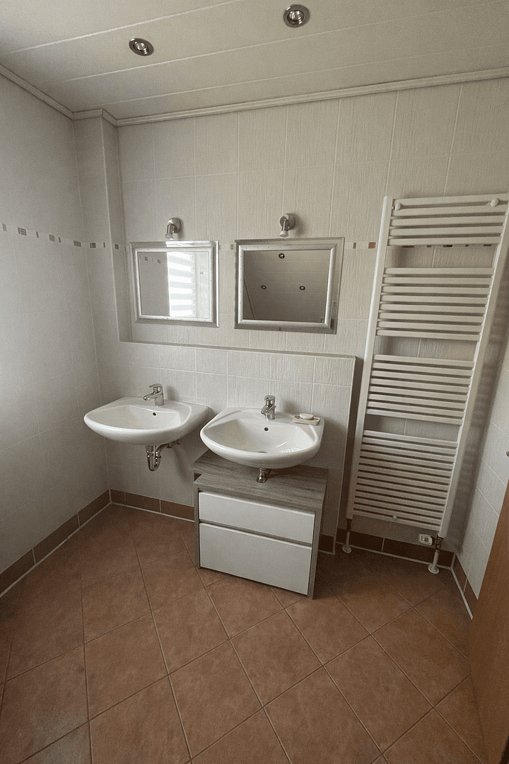 Prodej domu 185 m², pozemek 660 m², In der Beund 9, Kirchheim, Bavorsko Prodej domu 185 m², pozemek 660 m², In der Beund 9, Kirchheim, Bavorsko