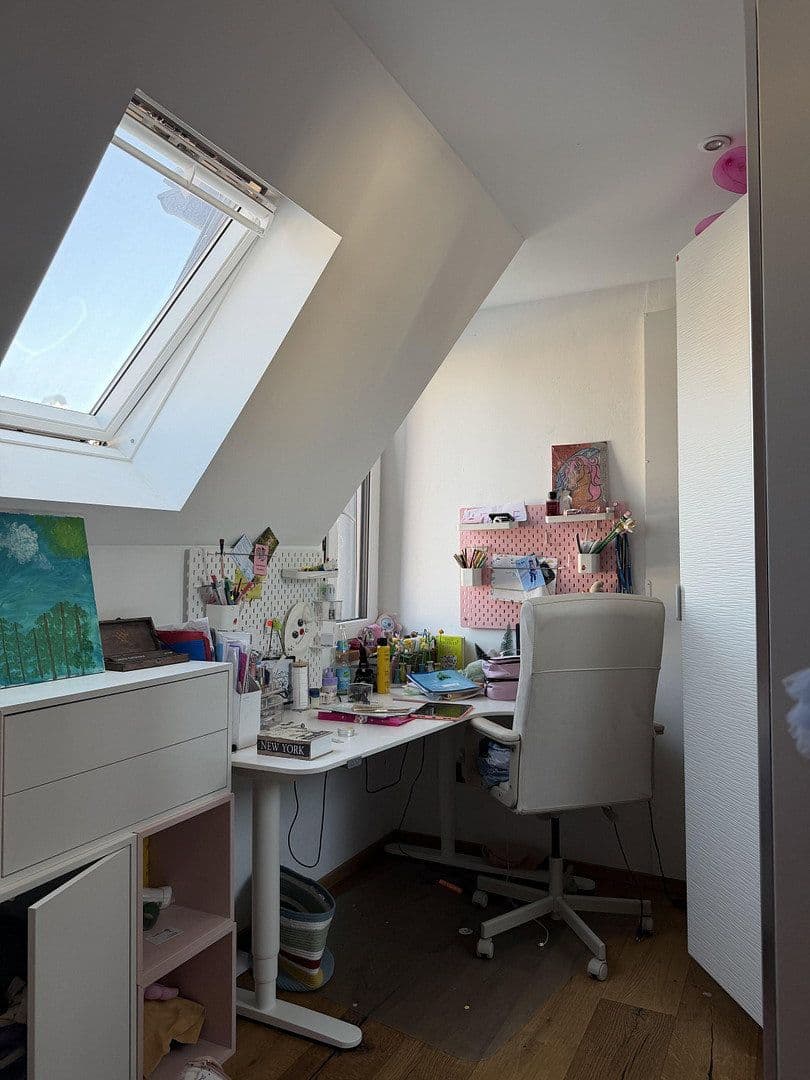 Prodej domu 173 m², pozemek 390 m², Bad Schönborn, Bádensko-Württembersko Prodej domu 173 m², pozemek 390 m², Bad Schönborn, Bádensko-Württembersko