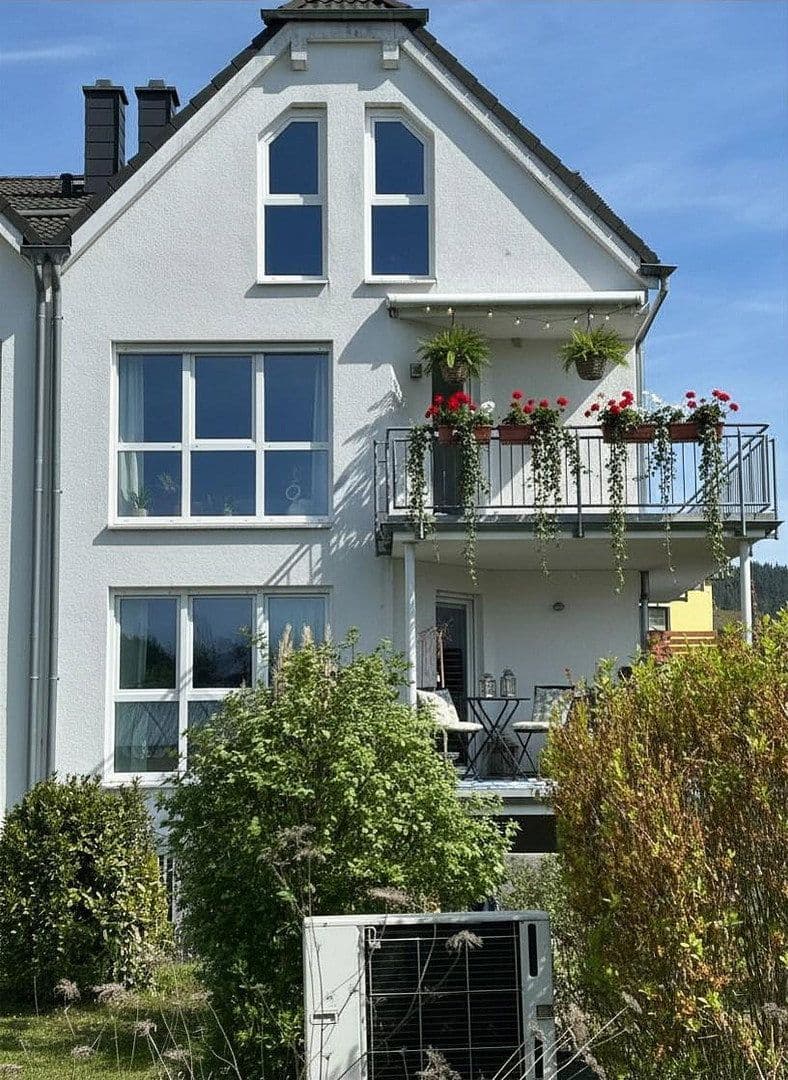 Prodej bytu 5+1 134 m², Am Deibach, Igel, Porýní-Falc Prodej bytu 5+1 134 m², Am Deibach, Igel, Porýní-Falc
