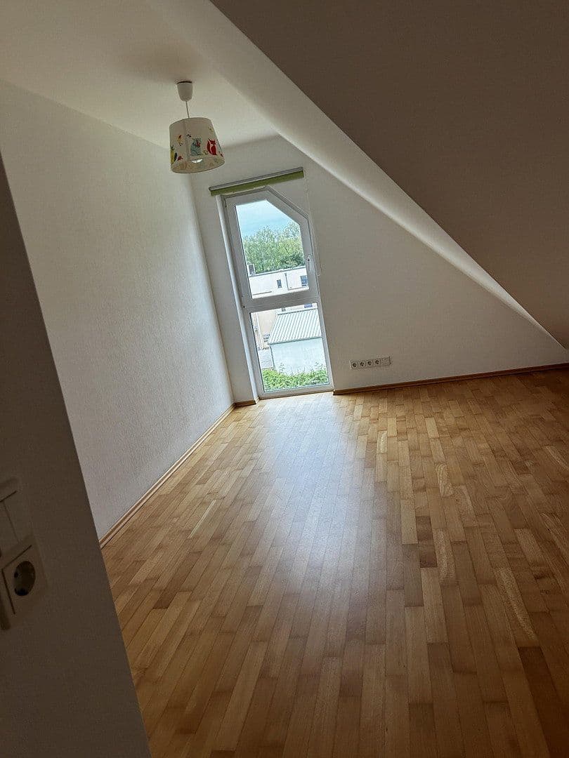 Prodej bytu 5+1 134 m², Am Deibach, Igel, Porýní-Falc Prodej bytu 5+1 134 m², Am Deibach, Igel, Porýní-Falc
