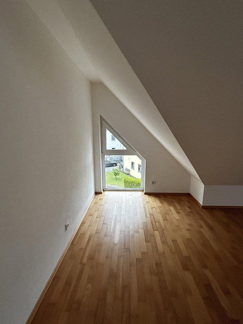 Prodej bytu 5+1 134 m², Am Deibach, Igel, Porýní-Falc Prodej bytu 5+1 134 m², Am Deibach, Igel, Porýní-Falc