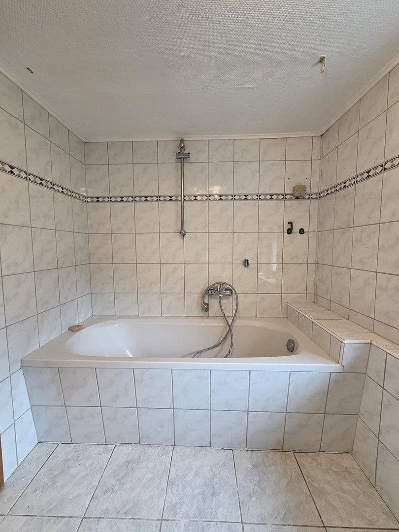 Pronájem bytu 5+1 125 m², Bahnhofstraße 5, Arnstein, Bavorsko Pronájem bytu 5+1 125 m², Bahnhofstraße 5, Arnstein, Bavorsko