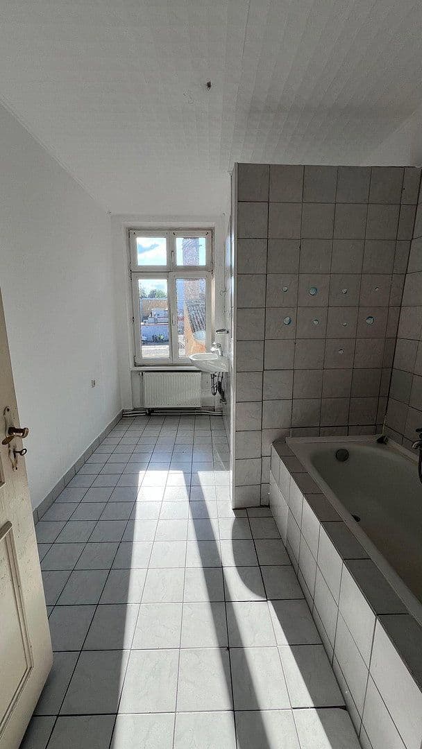 Pronájem bytu 5+1 100 m², Lamboystr. 16a, Hanau, Hessen Pronájem bytu 5+1 100 m², Lamboystr. 16a, Hanau, Hessen