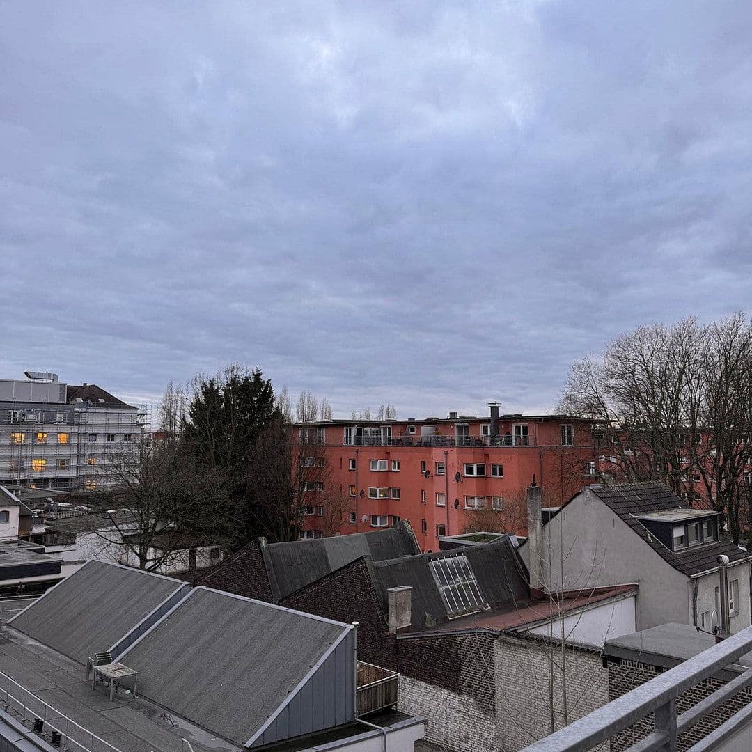 Pronájem bytu 1+1 37 m², Mauenheimer Str. 125, Köln, Severní Porýní-Vestfálsko Pronájem bytu 1+1 37 m², Mauenheimer Str. 125, Köln, Severní Porýní-Vestfálsko