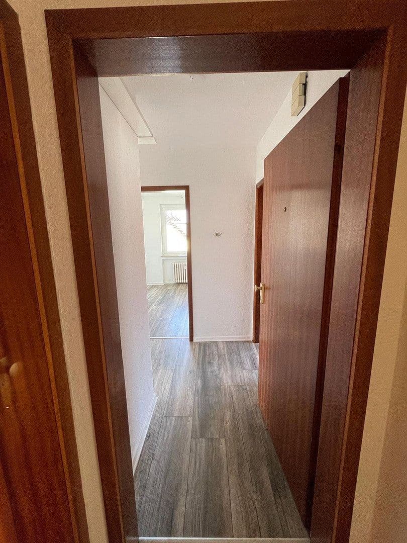 Pronájem bytu 2+1 60 m², Hunoldstraße 55, Hameln, Dolní Sasko Pronájem bytu 2+1 60 m², Hunoldstraße 55, Hameln, Dolní Sasko
