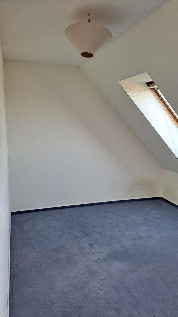 Prodej bytu 3+1 90 m², Ricarda-Huch-Straße 31, Bremen, Bremen Prodej bytu 3+1 90 m², Ricarda-Huch-Straße 31, Bremen, Bremen
