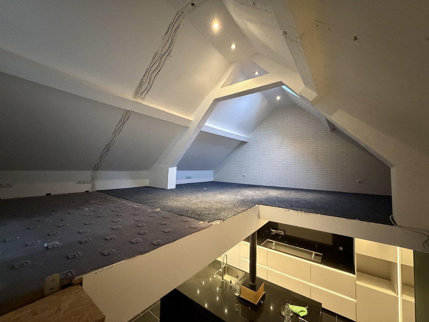 Prodej domu 120 m², pozemek 120 m², Breslauer Straße 2, Merchweiler, Země Sársko Prodej domu 120 m², pozemek 120 m², Breslauer Straße 2, Merchweiler, Země Sársko