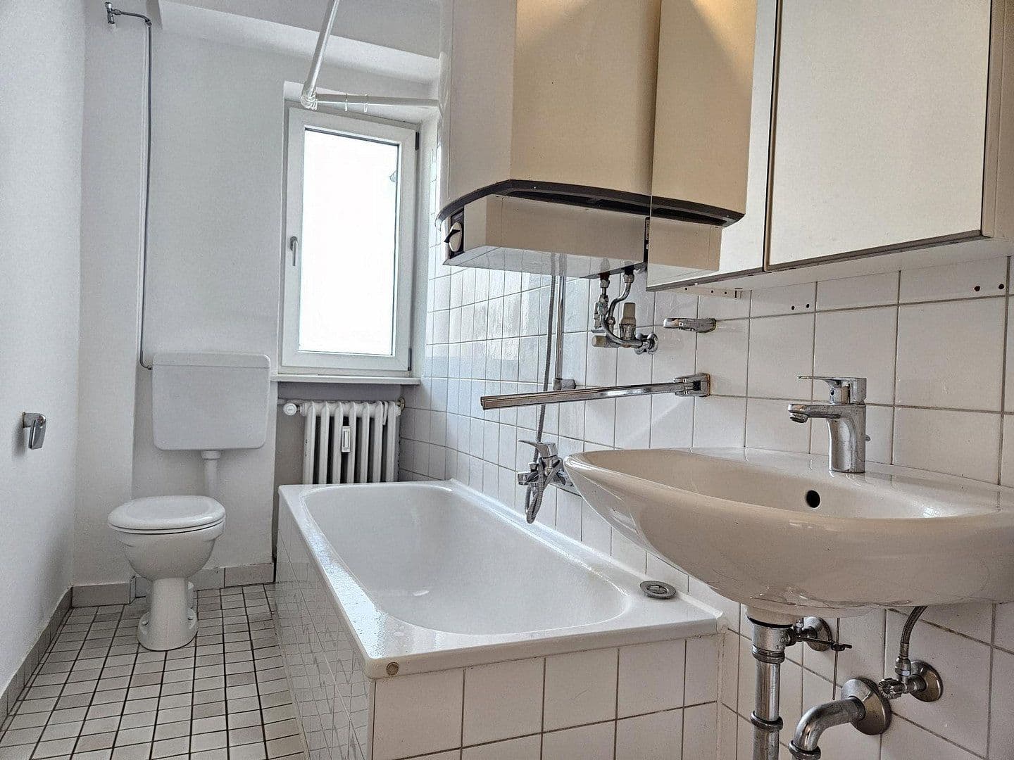 Pronájem bytu 2+1 73 m², Paul-Heyse-Str.19, München, Bavorsko Pronájem bytu 2+1 73 m², Paul-Heyse-Str.19, München, Bavorsko