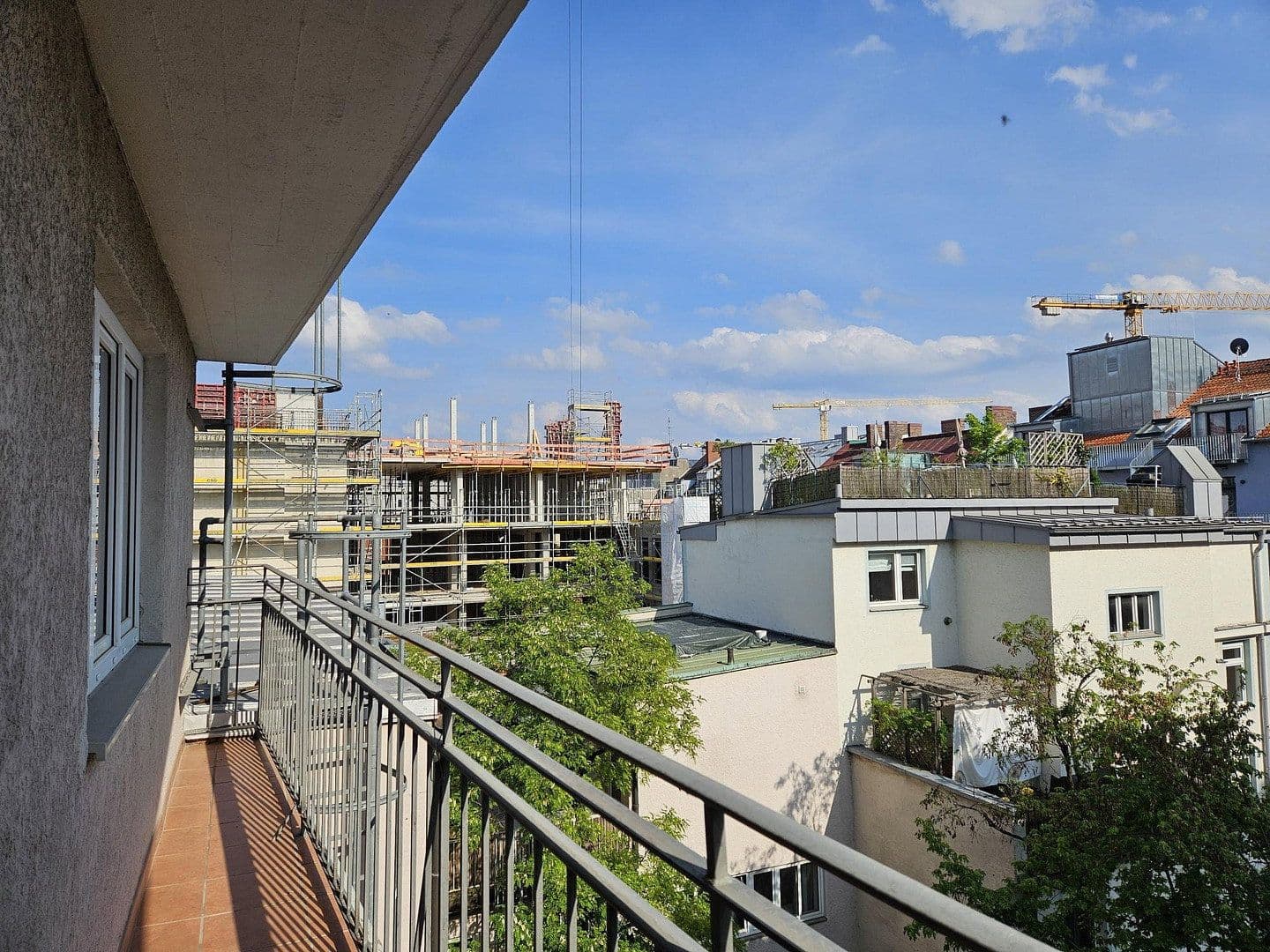 Pronájem bytu 2+1 73 m², Paul-Heyse-Str.19, München, Bavorsko Pronájem bytu 2+1 73 m², Paul-Heyse-Str.19, München, Bavorsko