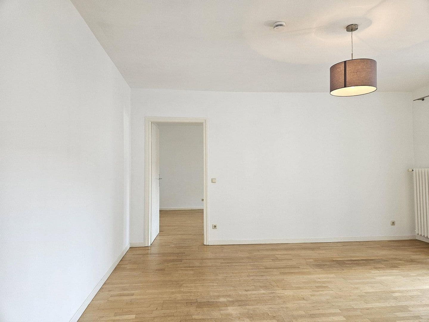 Pronájem bytu 2+1 73 m², Paul-Heyse-Str.19, München, Bavorsko Pronájem bytu 2+1 73 m², Paul-Heyse-Str.19, München, Bavorsko